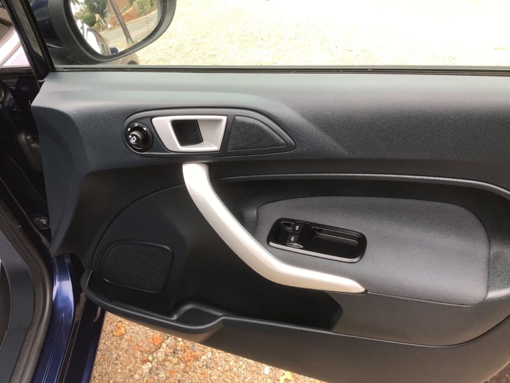 Used Ford Fiesta 2012 for sale - 76375823: Photo 24