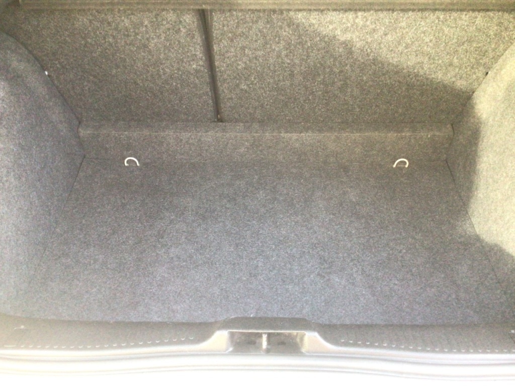 Used Renault Clio 2010 for sale - 77976048: Photo 25