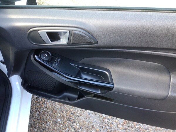 Used Ford Fiesta 2014 for sale - 76312852: Photo 22