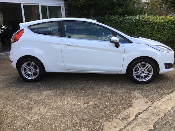 Used Ford Fiesta 2014 for sale - 76312852: Photo 6