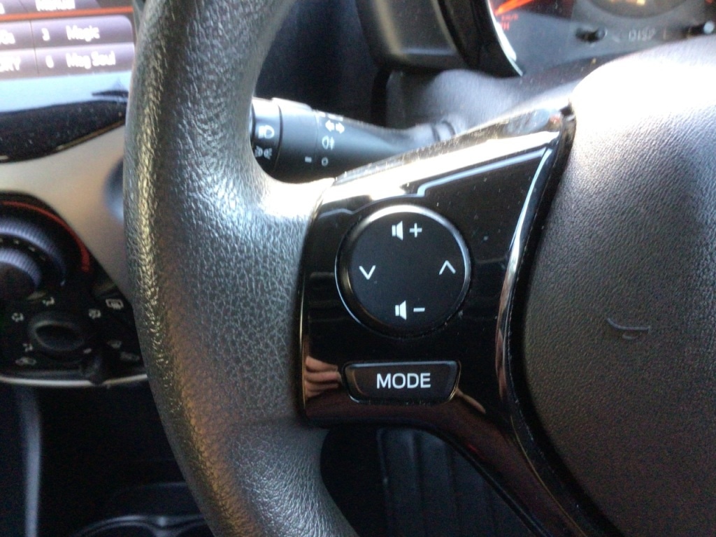 Used Peugeot 108 2015 for sale - 76847970: Photo 17