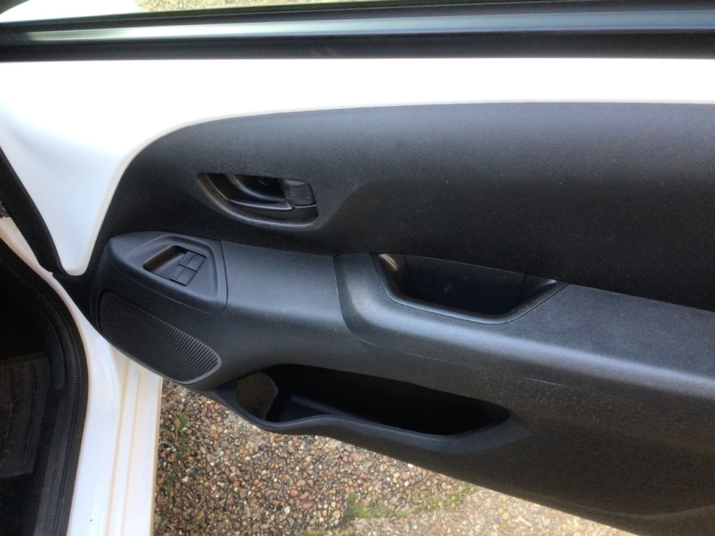 Used Peugeot 108 2015 for sale - 76847970: Photo 19