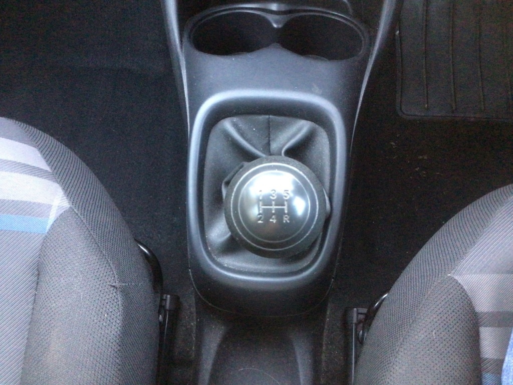 Used Peugeot 108 2015 for sale - 76847970: Photo 22