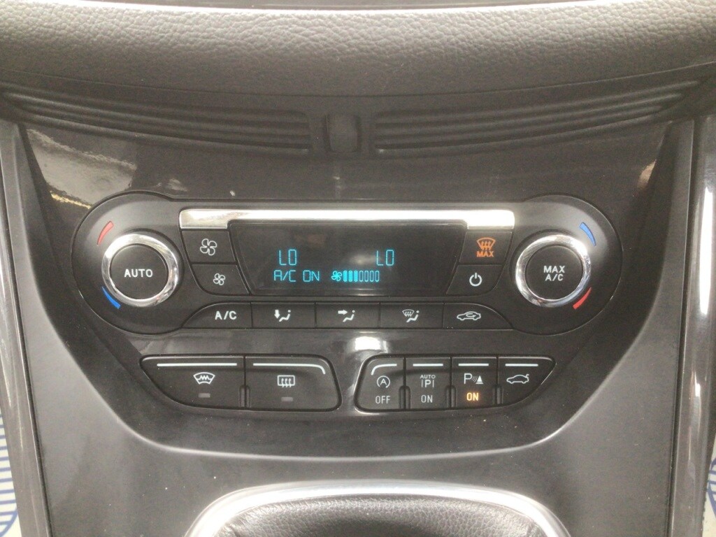 Used Ford Kuga 2015 for sale - 77915938: Photo 24