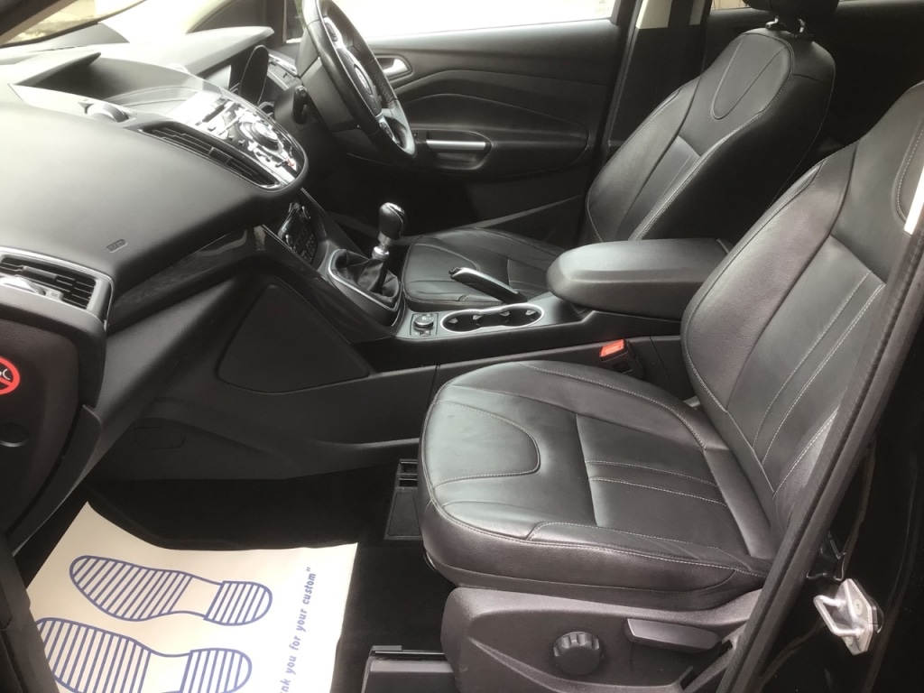Used Ford Kuga 2015 for sale - 77915938: Photo 33