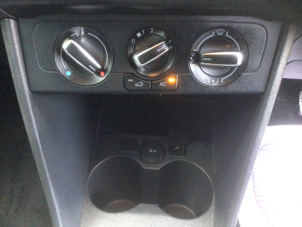 Used Volkswagen Polo 2013 for sale - 77312951: Photo 21