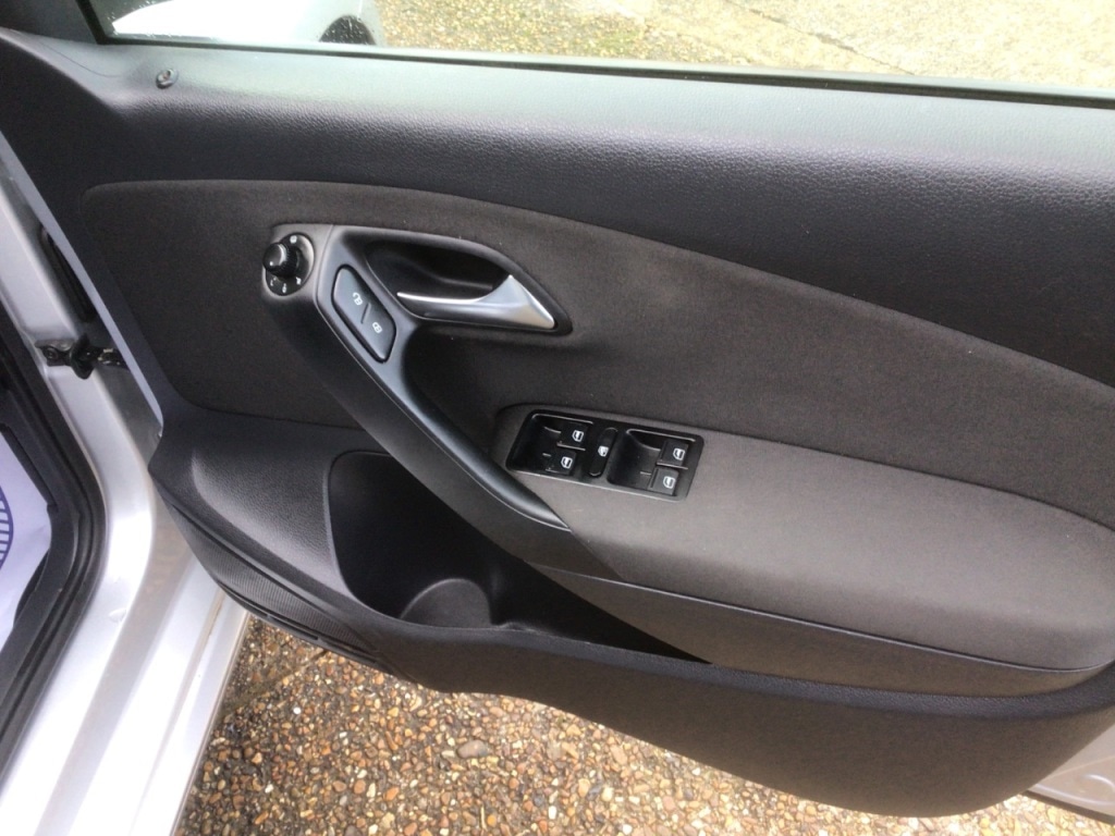 Used Volkswagen Polo 2013 for sale - 77312951: Photo 25