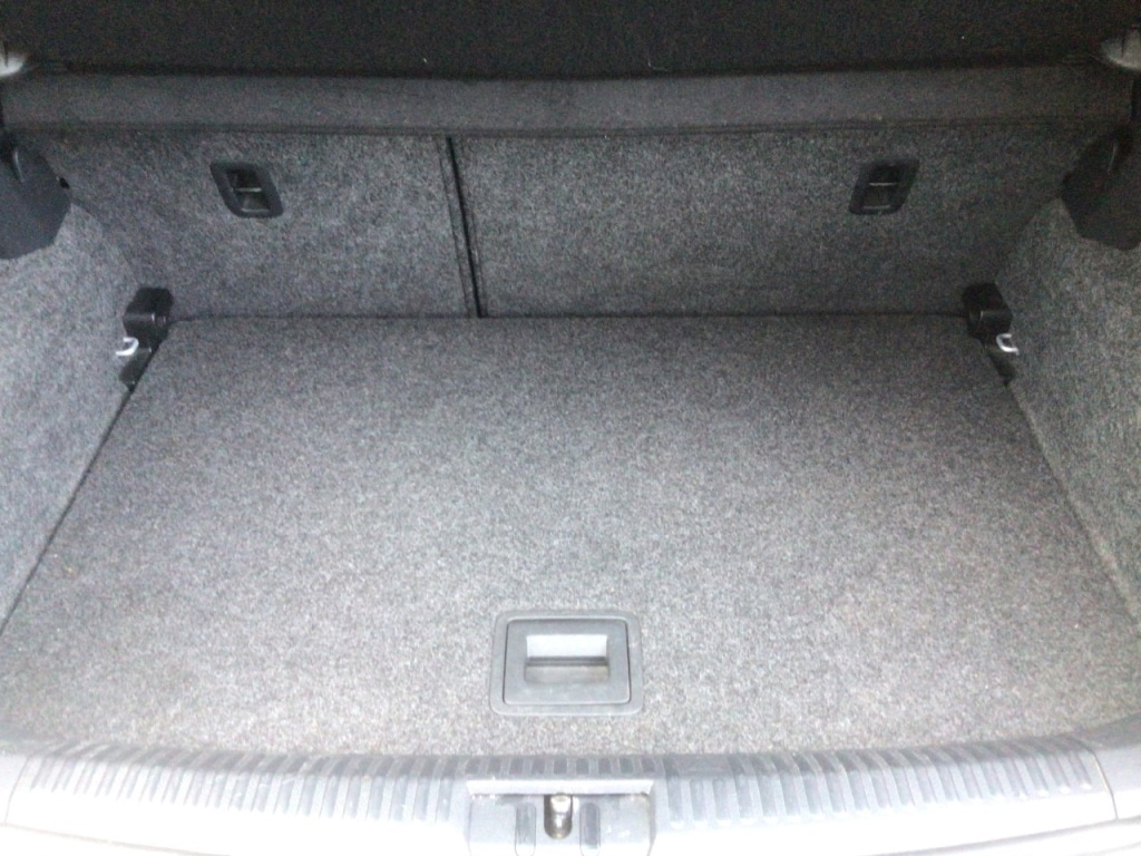 Used Volkswagen Polo 2013 for sale - 77312951: Photo 27