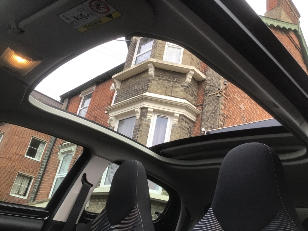 Used Peugeot 108 2015 for sale - 77312947: Photo 17