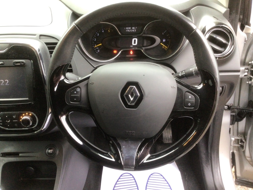 Used Renault Captur 2015 for sale - 76847967: Photo 17