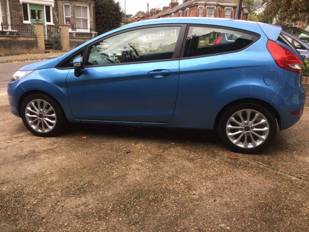 Used Ford Fiesta 2010 for sale - 77312952: Photo 11