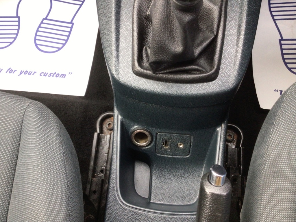 Used Ford Fiesta 2010 for sale - 77312952: Photo 20