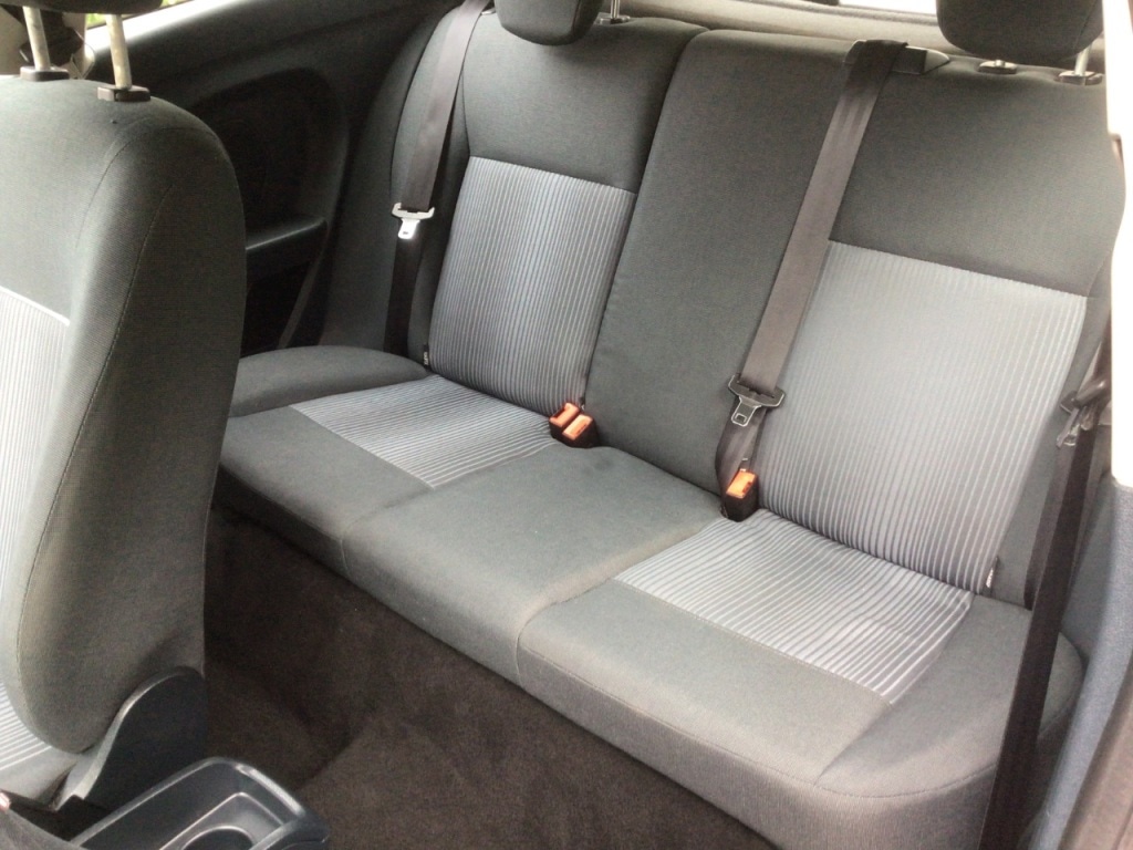 Used Ford Fiesta 2010 for sale - 77312952: Photo 24