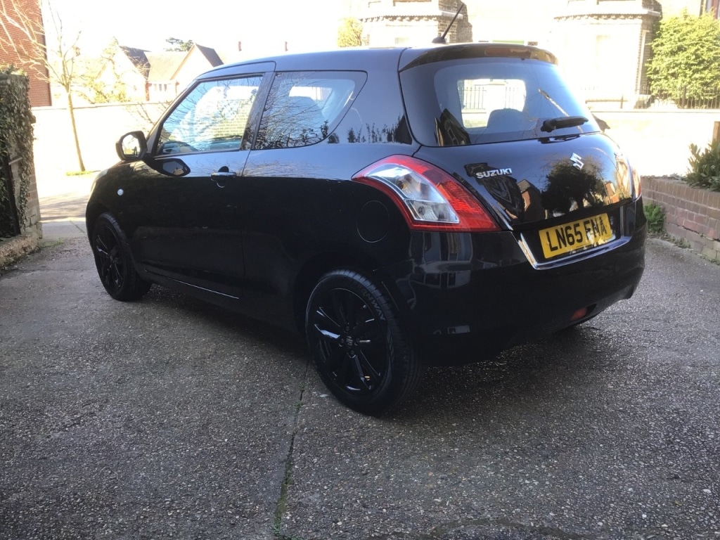 Used Suzuki Swift 2015 for sale - 77747496: Photo 3