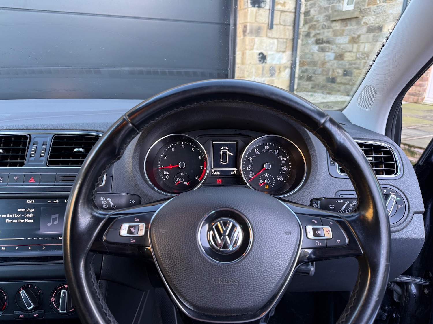 Used Volkswagen Polo 2015 for sale - 77007779: Photo 20