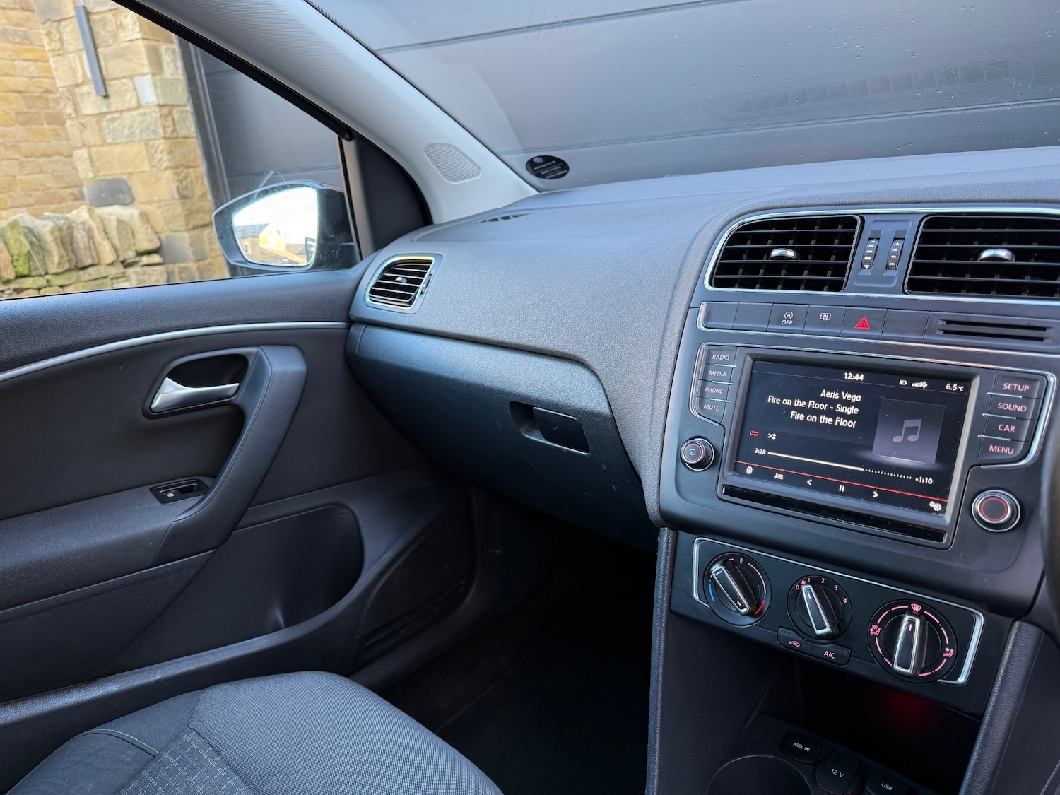 Used Volkswagen Polo 2015 for sale - 77007779: Photo 22