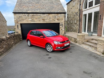 Used Volkswagen Polo 2015 for sale - 78226407: Photo