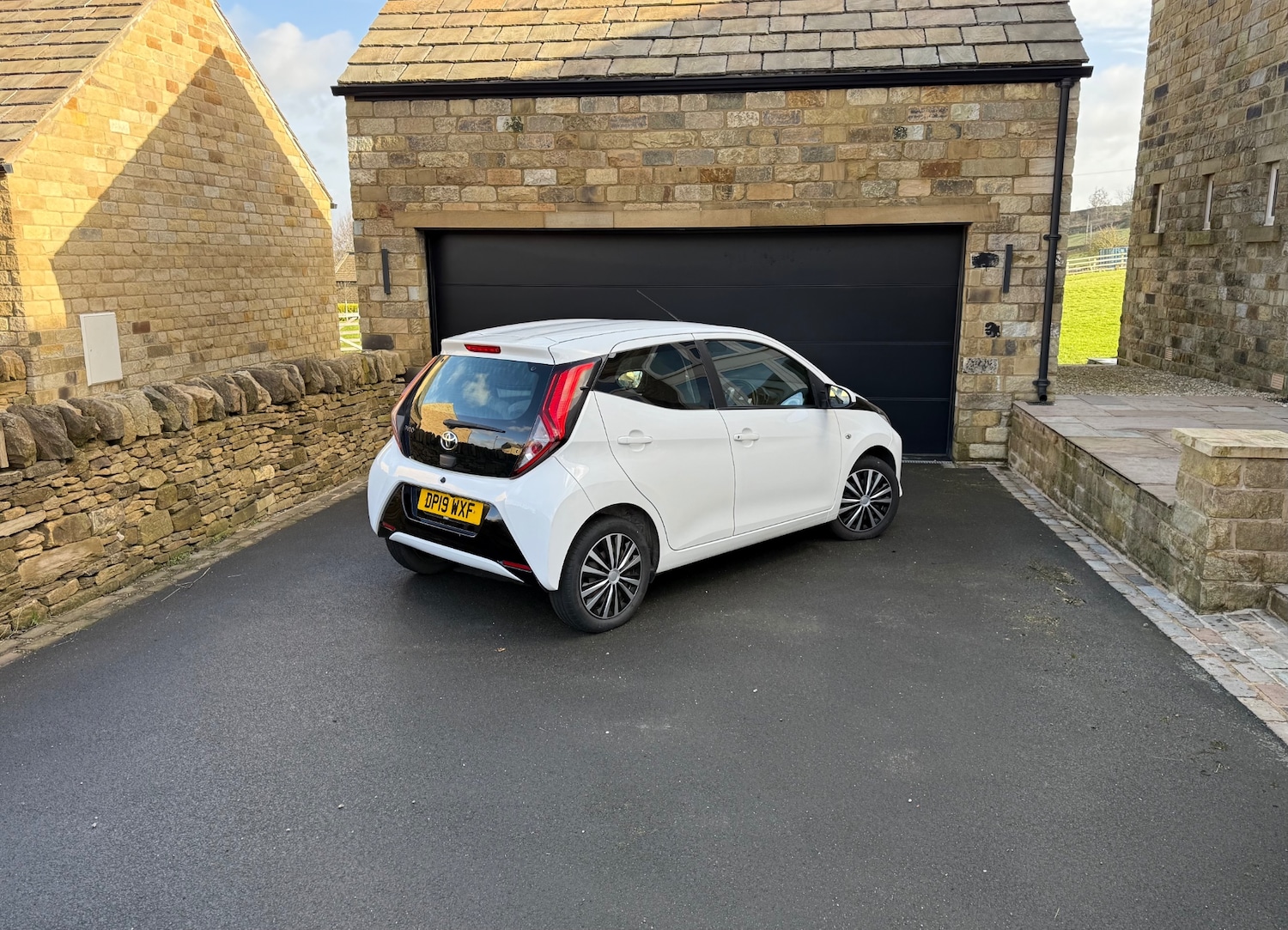 Used Toyota AYGO 2019 for sale - 77643927: Photo 10