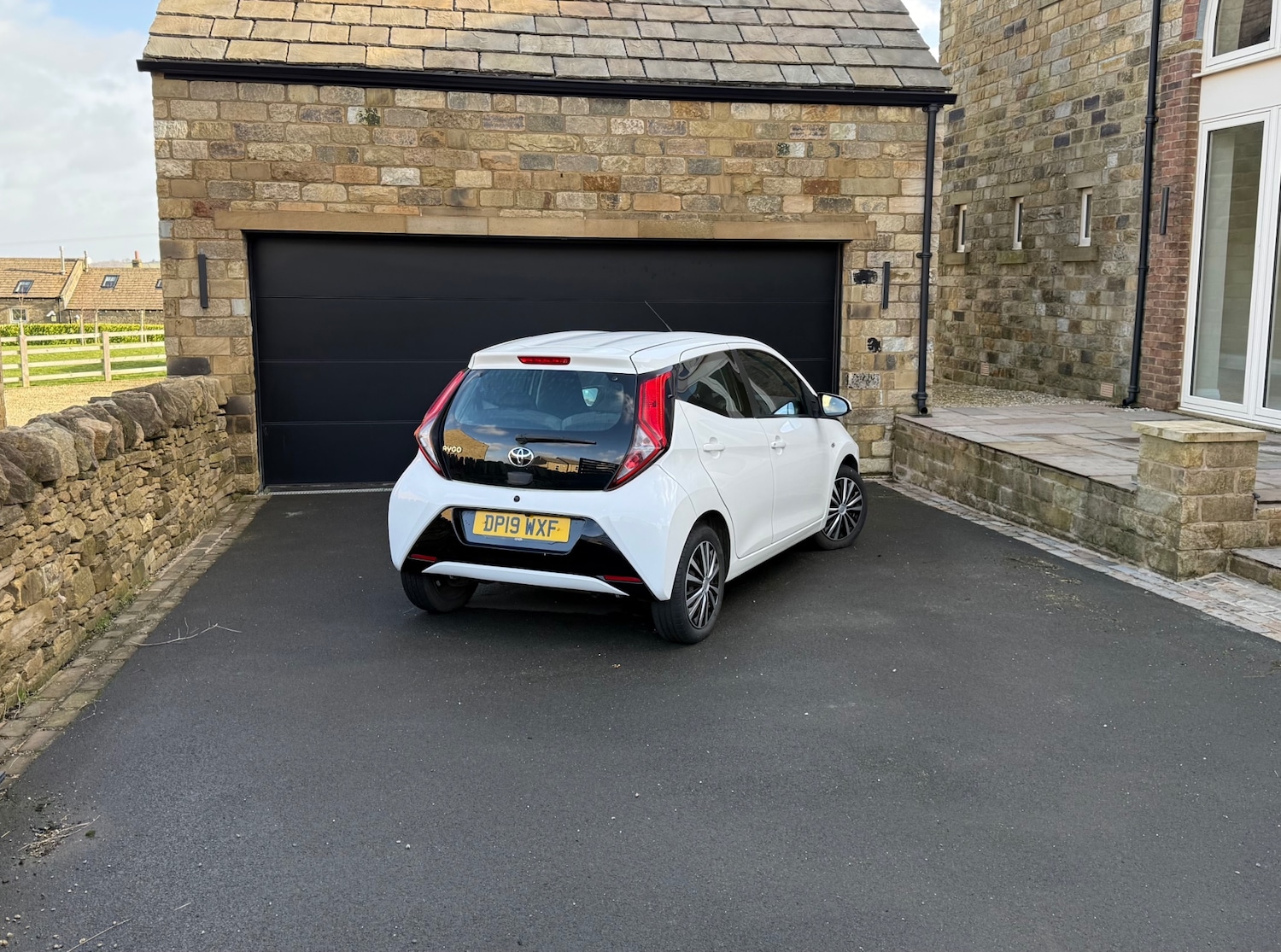 Used Toyota AYGO 2019 for sale - 77643927: Photo 12