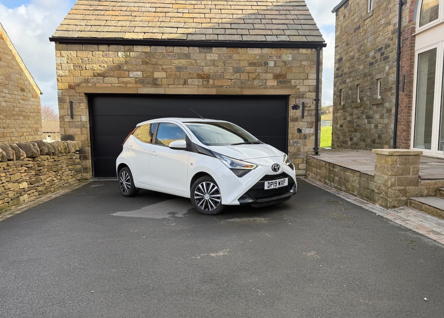 Used Toyota AYGO 2019 for sale - 77643927: Photo 4