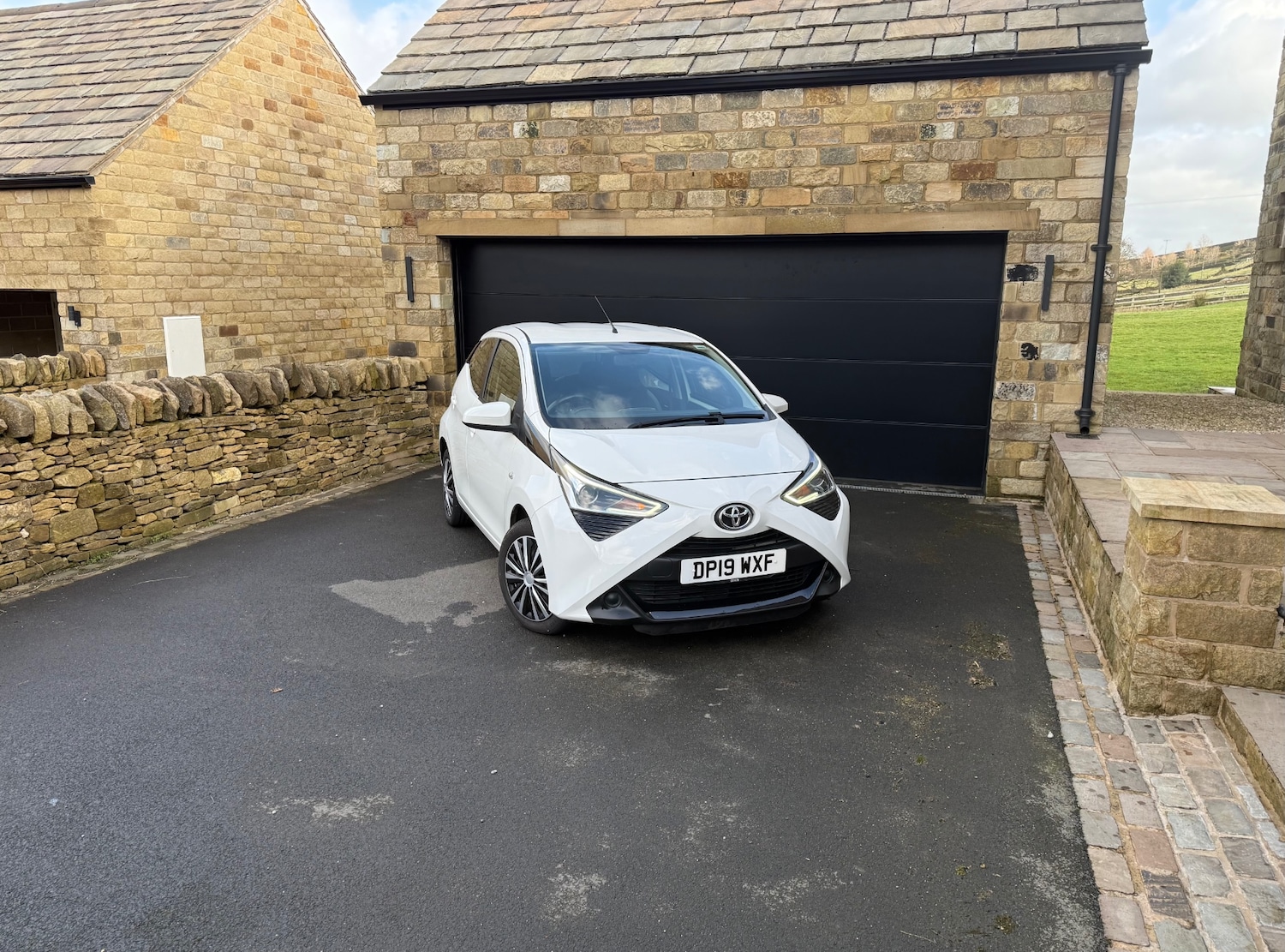 Used Toyota AYGO 2019 for sale - 77643927: Photo 6