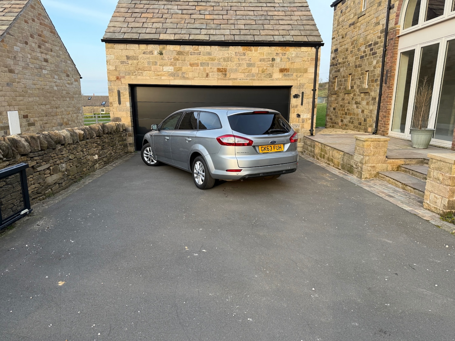 Used Ford Mondeo 2013 for sale - 77968906: Photo 2