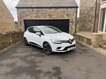 Used Renault Clio 2017 for sale - 79855221: Photo