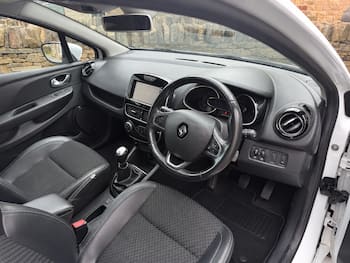 Used Renault Clio 2017 for sale - 79855221: Photo