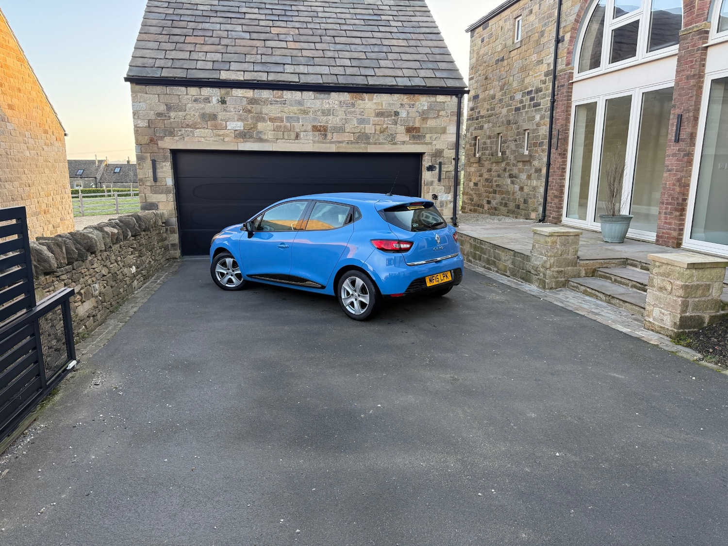 Used Renault Clio 2015 for sale - 77930455: Photo 6