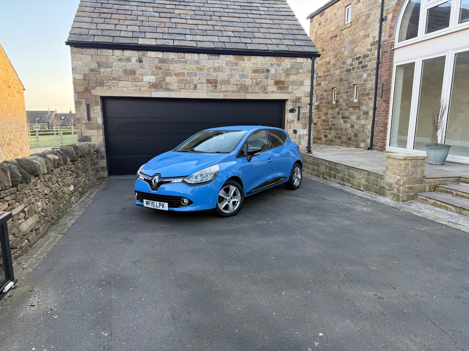 Used Renault Clio 2015 for sale - 77930455: Photo 9