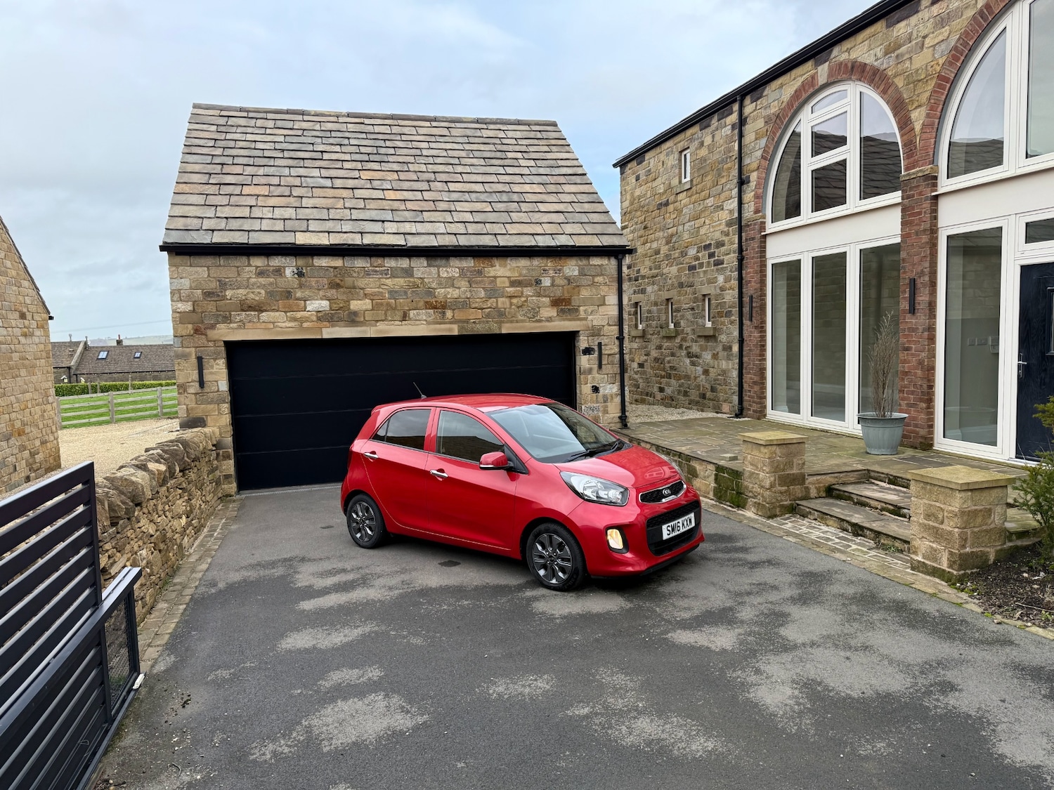 Used Kia Picanto 2016 for sale - 76736136: Photo 7