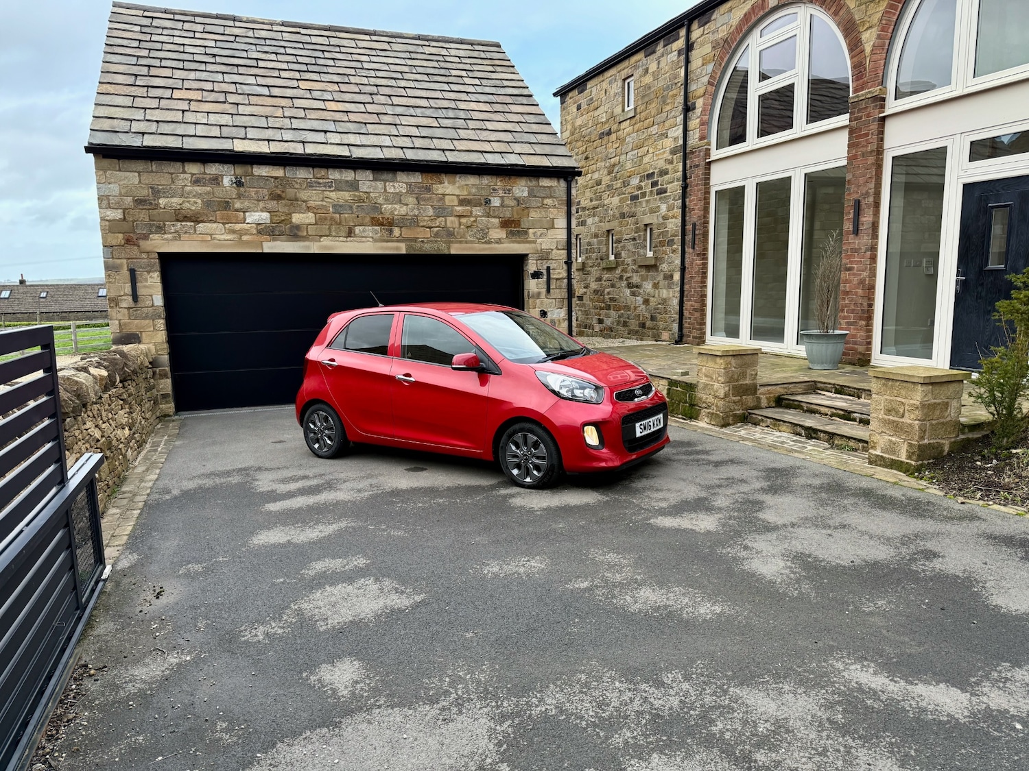 Used Kia Picanto 2016 for sale - 76736136: Photo 8