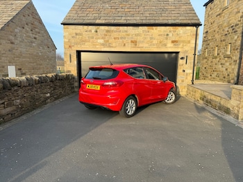 Used Ford Fiesta 2018 for sale - 77968900: Photo