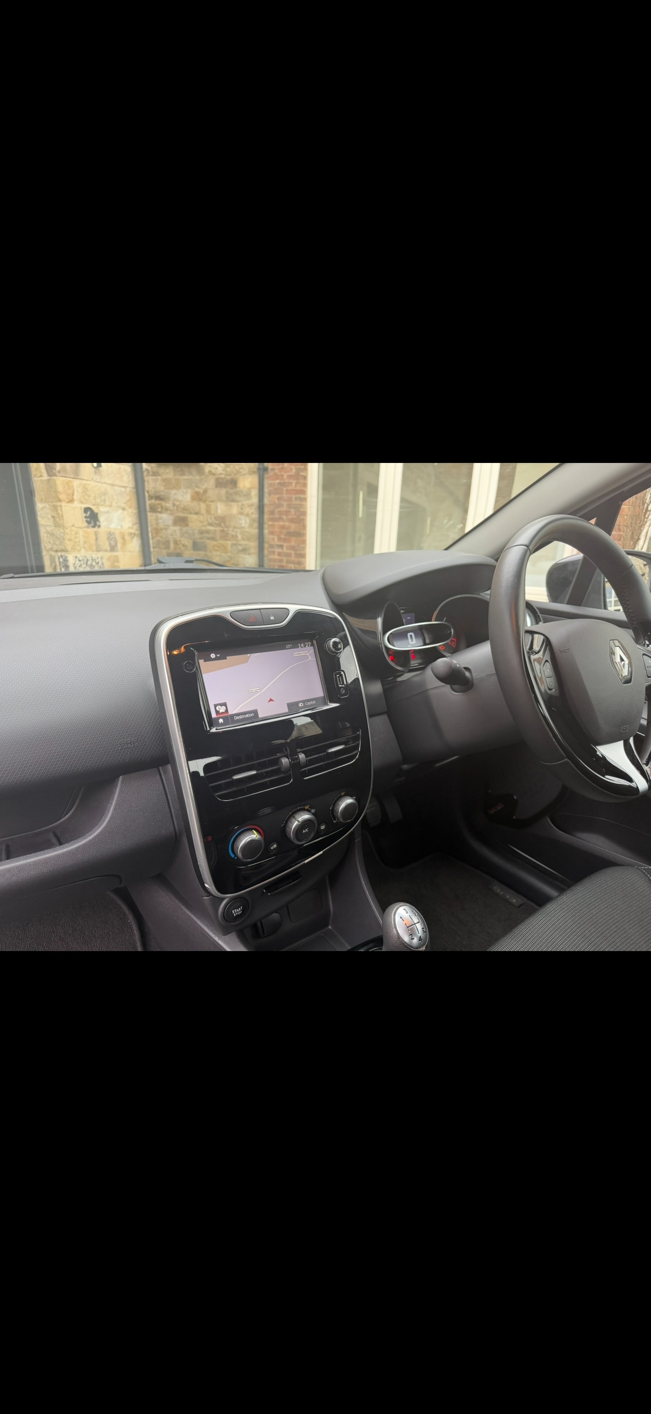 Used Renault Clio 2014 for sale - 77730859: Photo 15