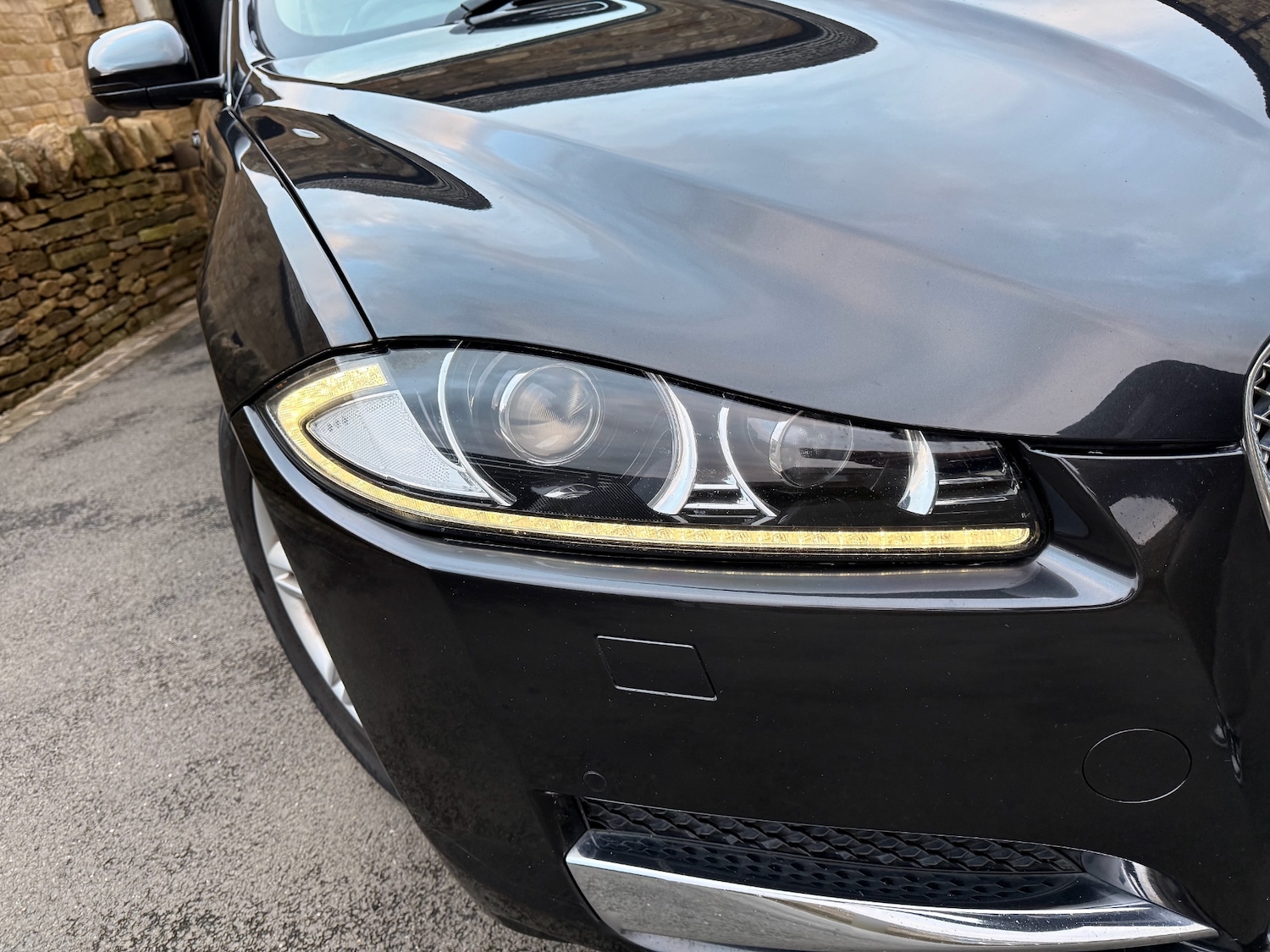 Used Jaguar XF 2015 for sale - 76627309: Photo 13