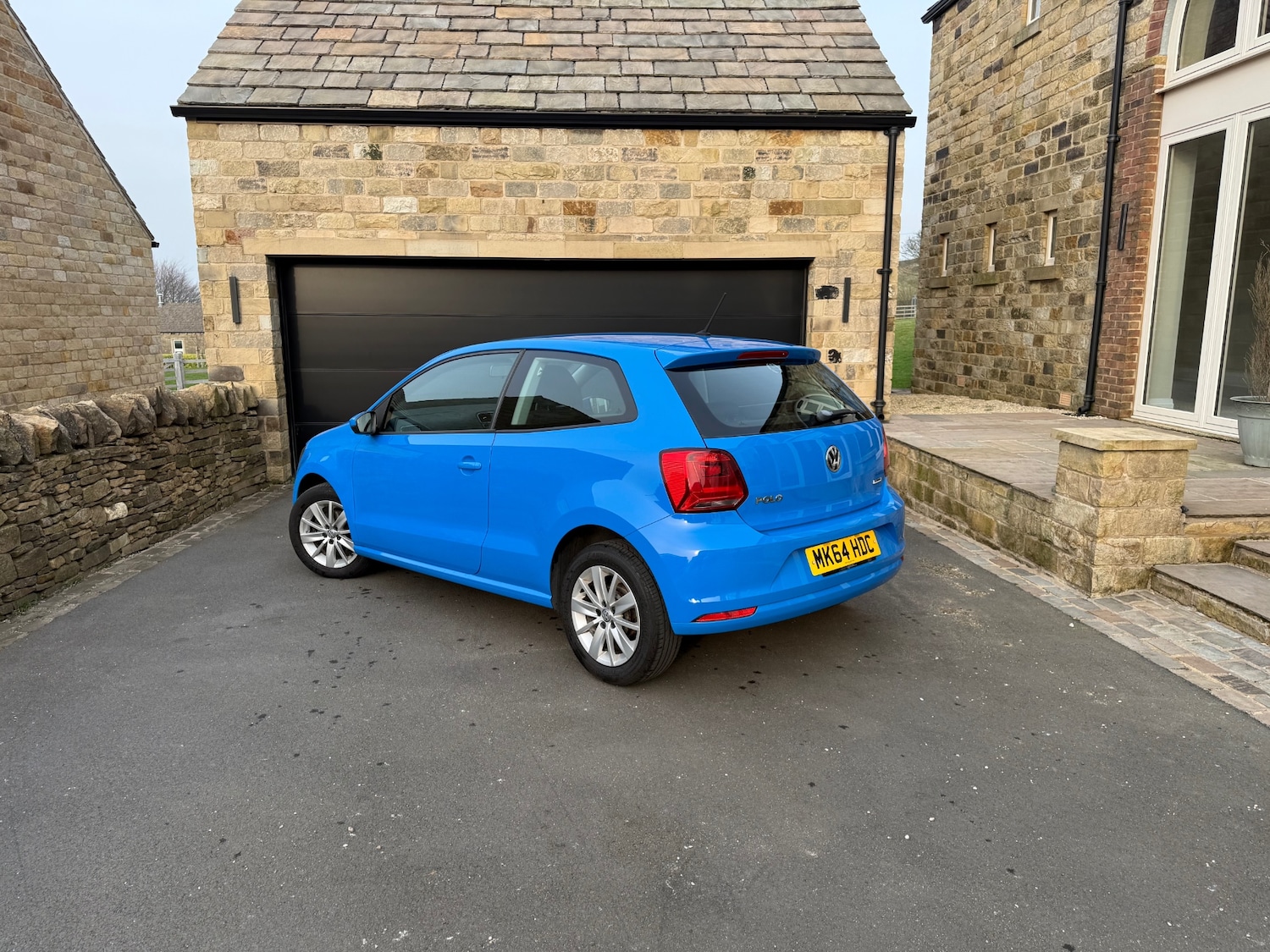 Used Volkswagen Polo 2014 for sale - 77968945: Photo 2