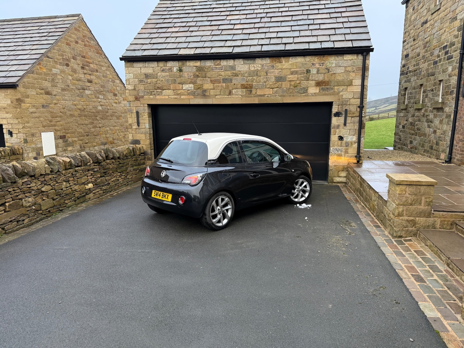 Used Vauxhall ADAM 2014 for sale - 77432935: Photo 11