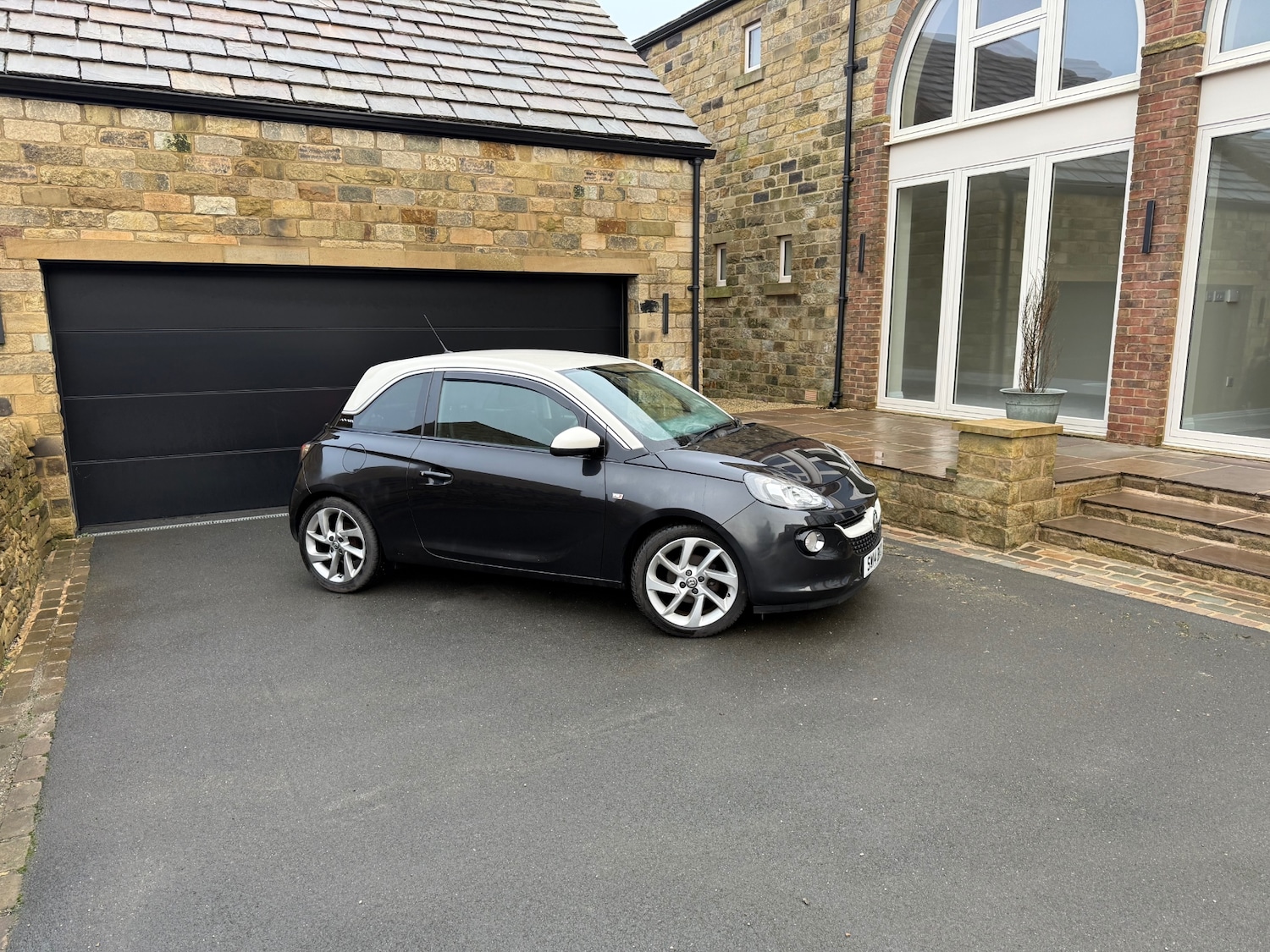 Used Vauxhall ADAM 2014 for sale - 77432935: Photo 6
