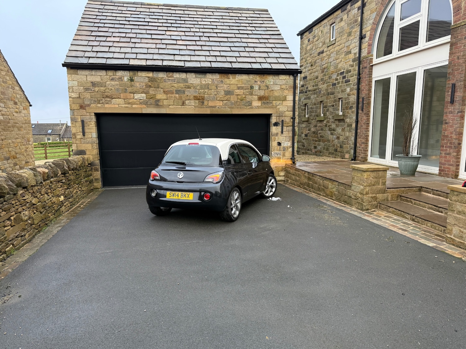 Used Vauxhall ADAM 2014 for sale - 77432935: Photo 8