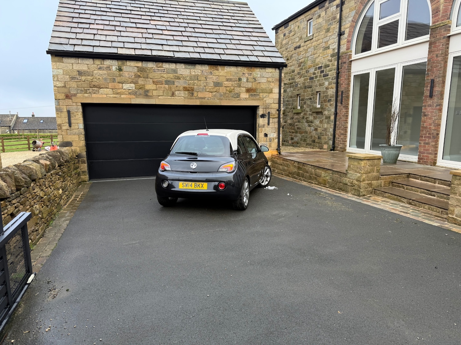 Used Vauxhall ADAM 2014 for sale - 77432935: Photo 9