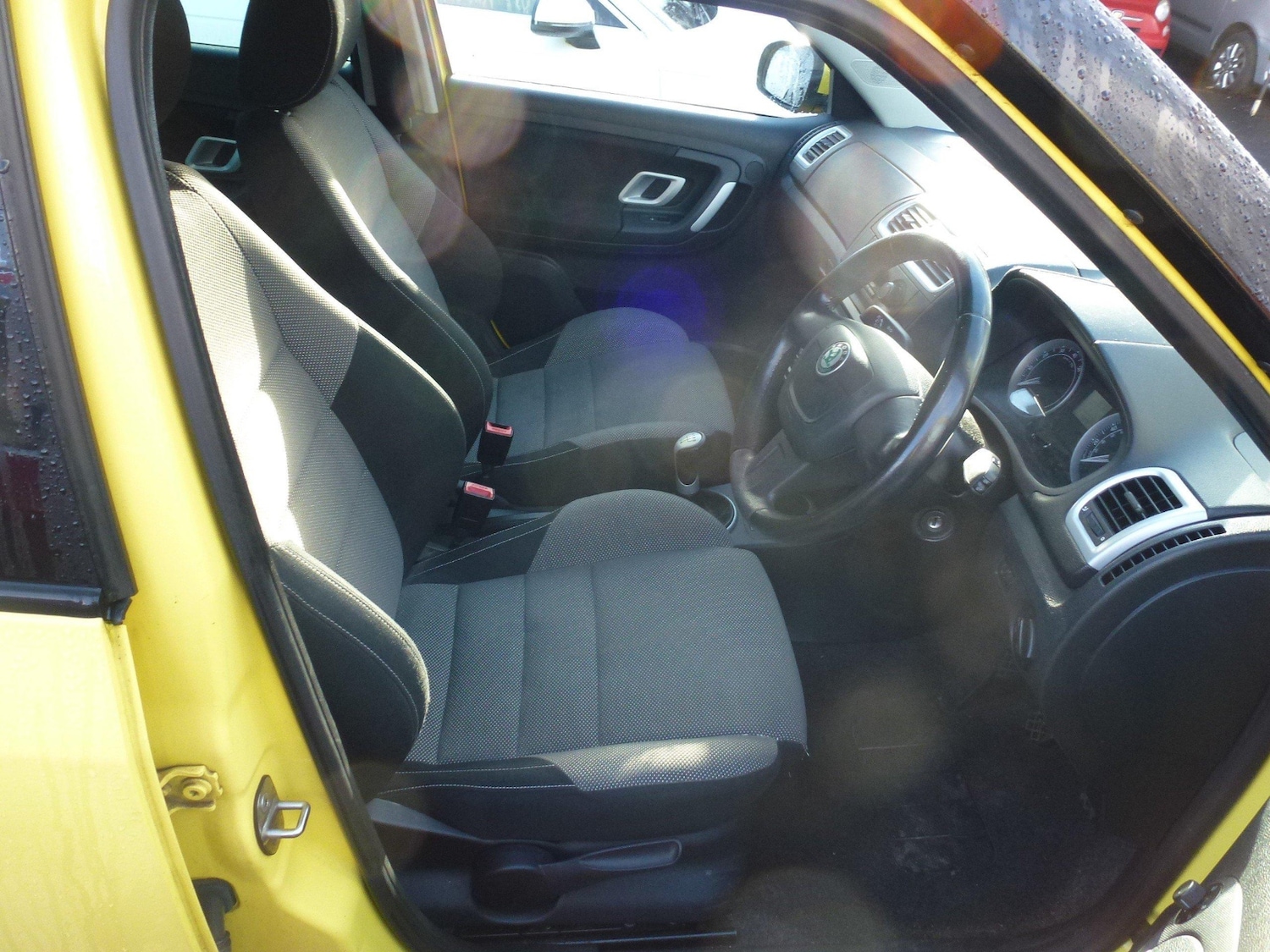 Used Skoda Fabia 2010 for sale - 77274999: Photo 5