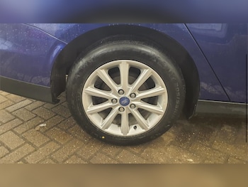 Used Ford Focus 2015 for sale - 78674342: Photo