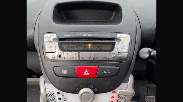 Used Toyota AYGO 2009 for sale - 76293255: Photo 11