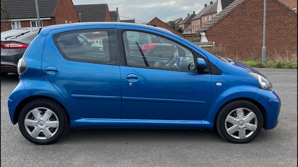 Used Toyota AYGO 2009 for sale - 76293255: Photo 5