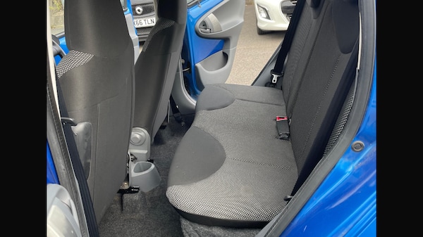 Used Toyota AYGO 2009 for sale - 76293255: Photo 9