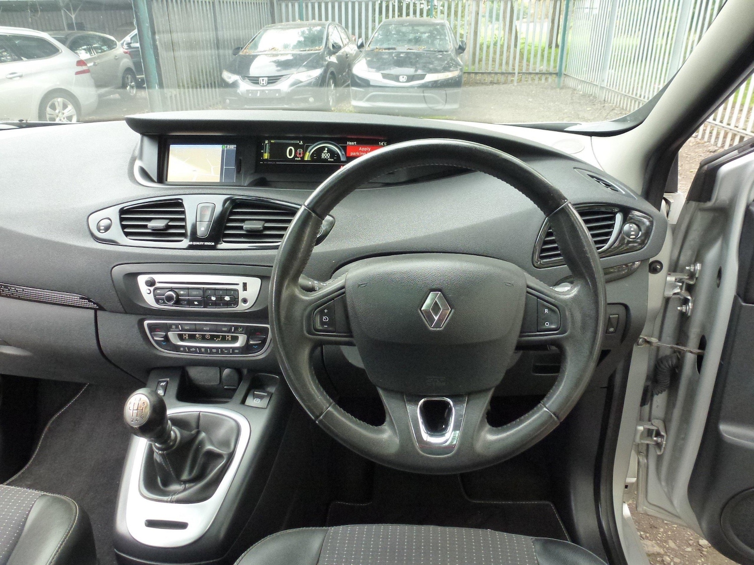 Used Renault Grand Scenic 2013 for sale - 77046314: Photo 10