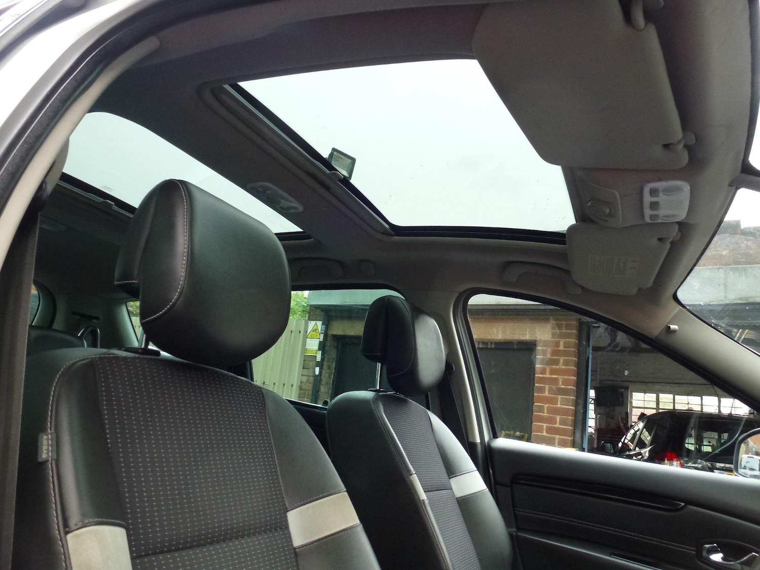 Used Renault Grand Scenic 2013 for sale - 77046314: Photo 12