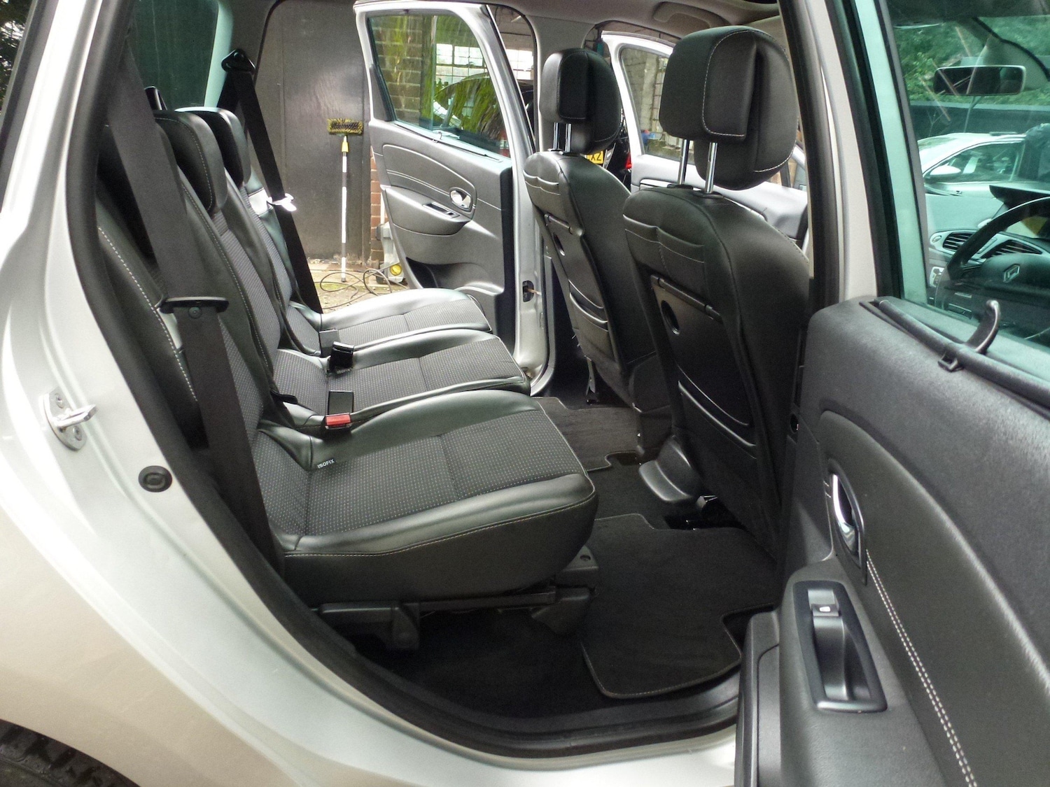 Used Renault Grand Scenic 2013 for sale - 77046314: Photo 17