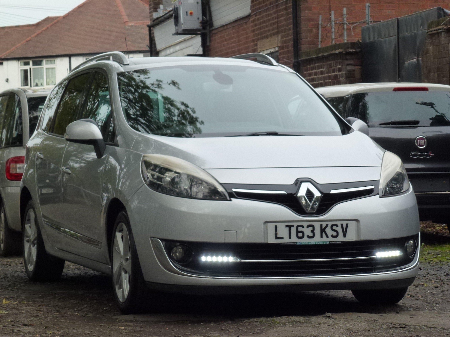 Used Renault Grand Scenic 2013 for sale - 77046314: Photo 2