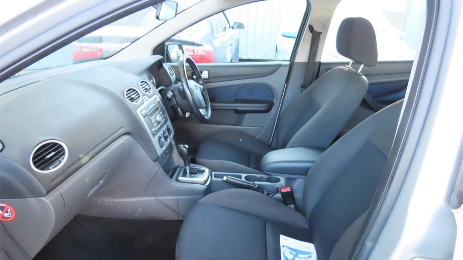 Used Ford Focus 2007 for sale - 77172904: Photo 2